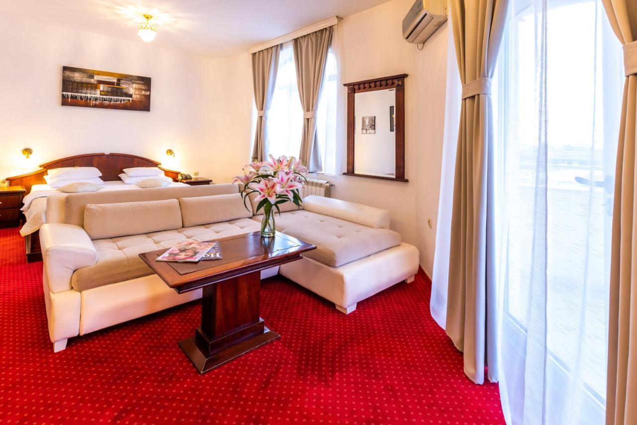 Garni Hotel Royal Crown Subotica Exterior photo