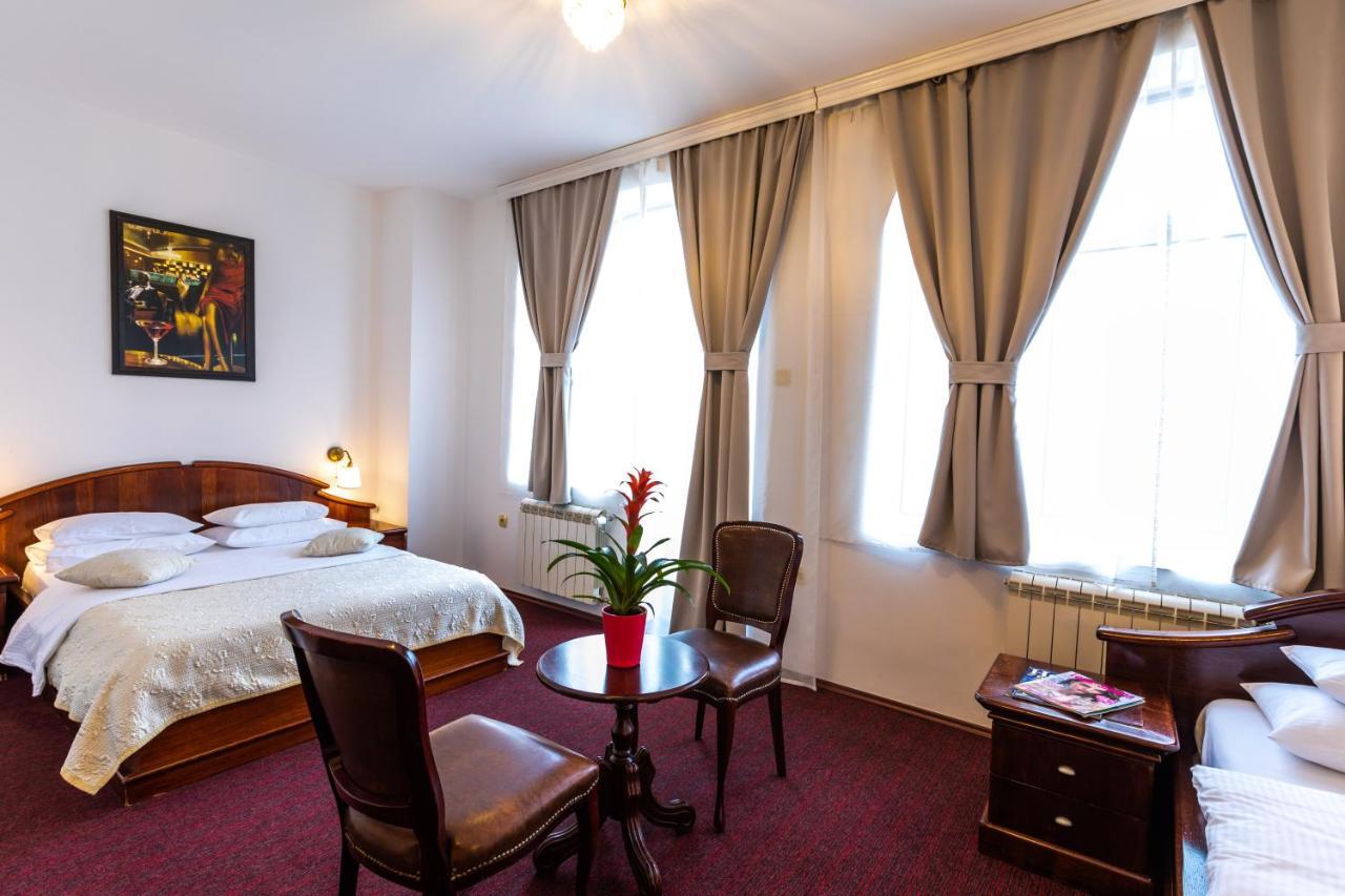 Garni Hotel Royal Crown Subotica Exterior photo