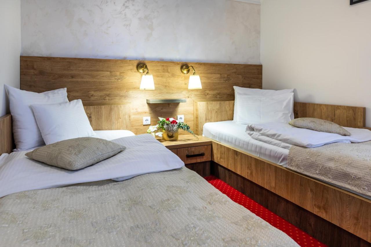Garni Hotel Royal Crown Subotica Exterior photo