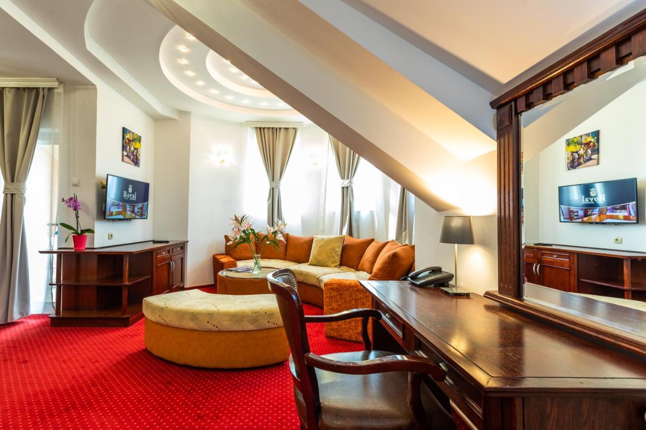 Garni Hotel Royal Crown Subotica Exterior photo