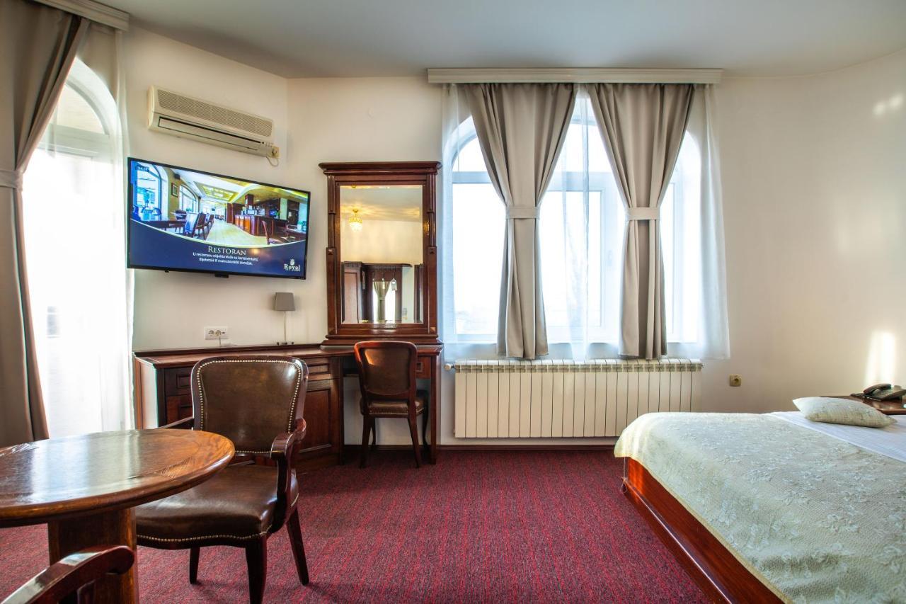 Garni Hotel Royal Crown Subotica Exterior photo