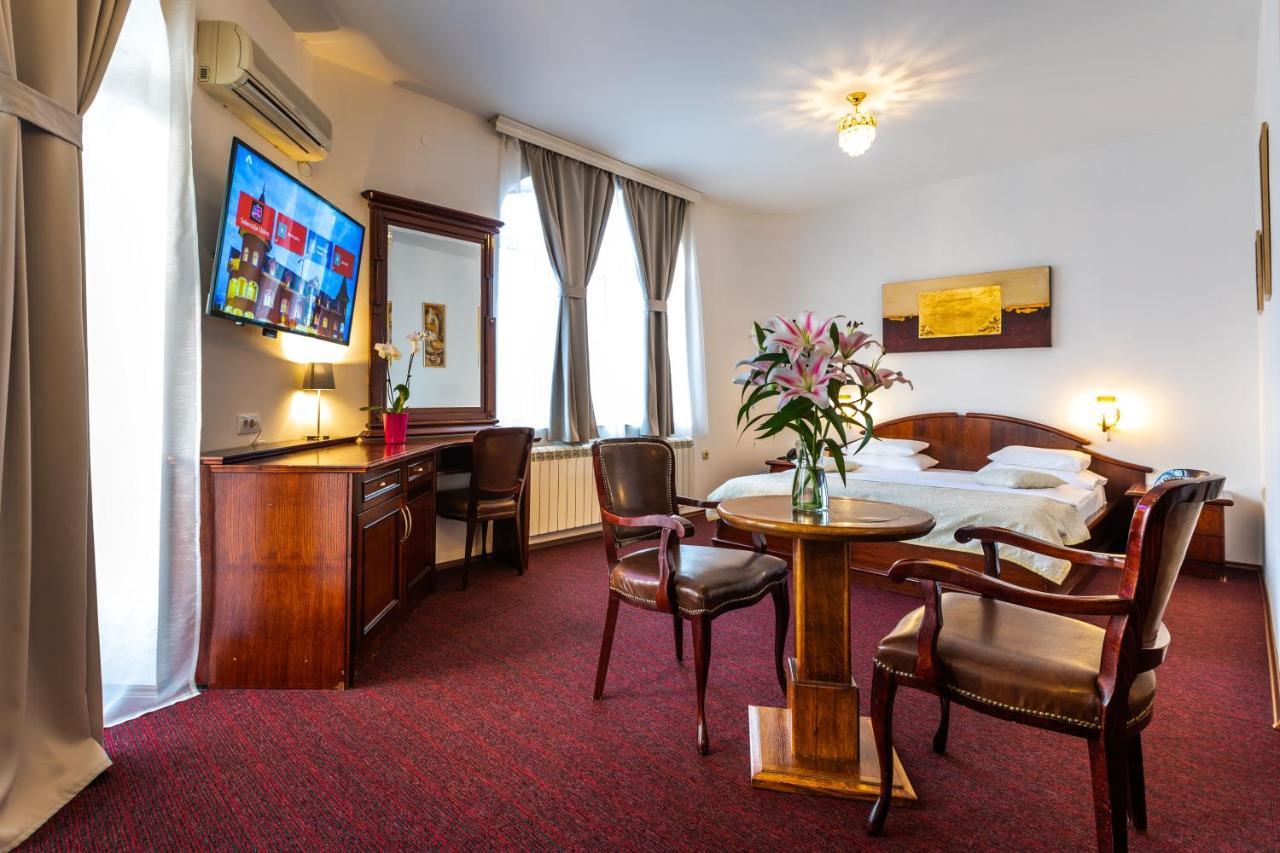Garni Hotel Royal Crown Subotica Exterior photo