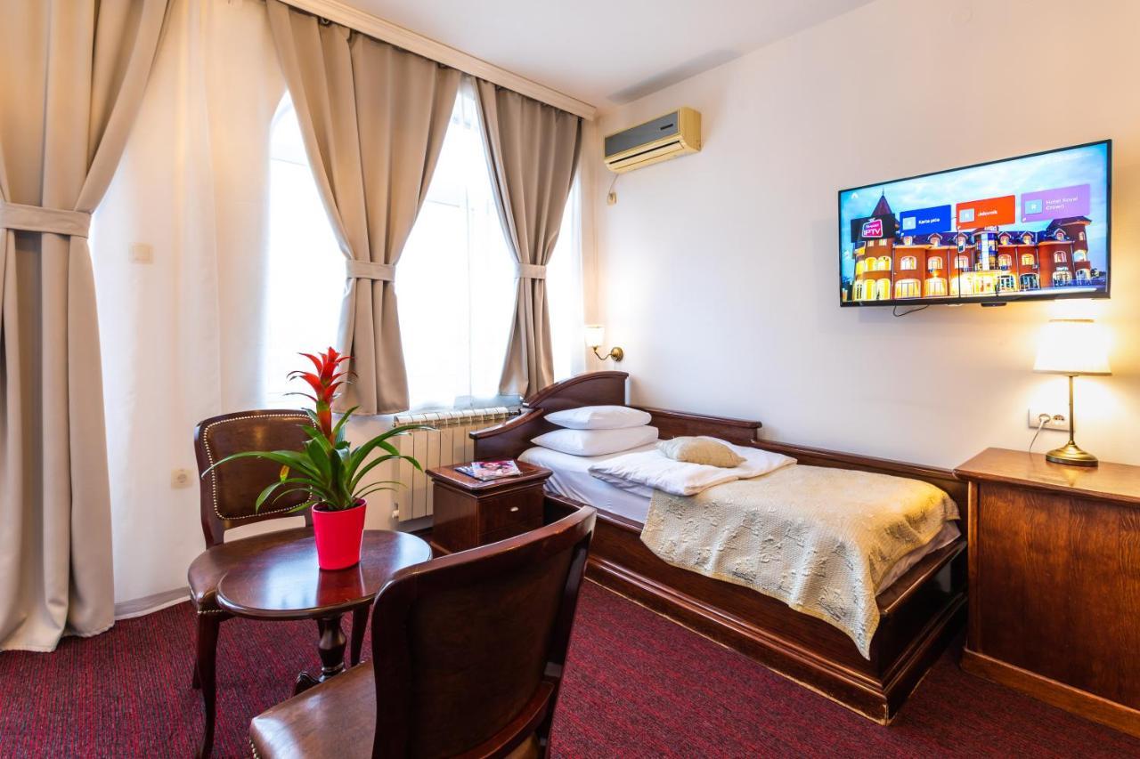 Garni Hotel Royal Crown Subotica Exterior photo