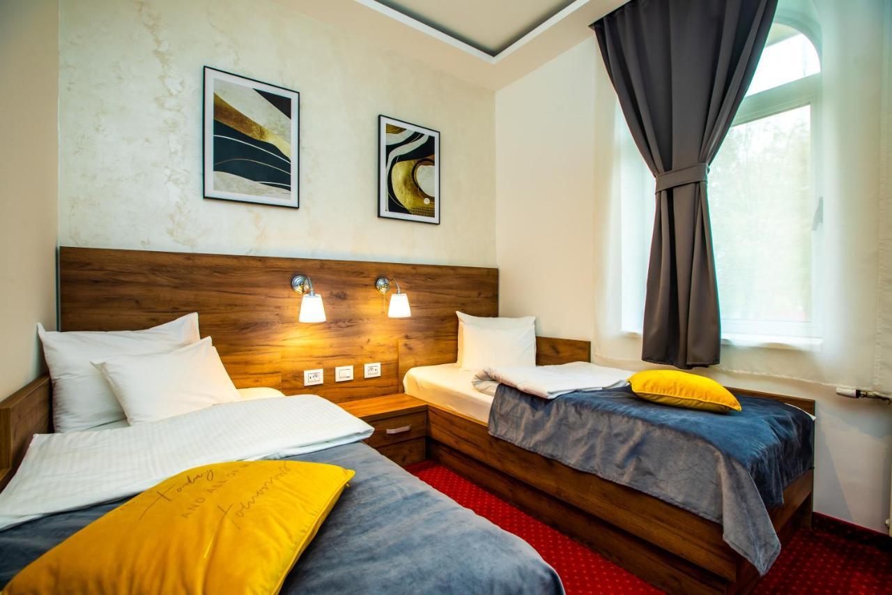 Garni Hotel Royal Crown Subotica Exterior photo