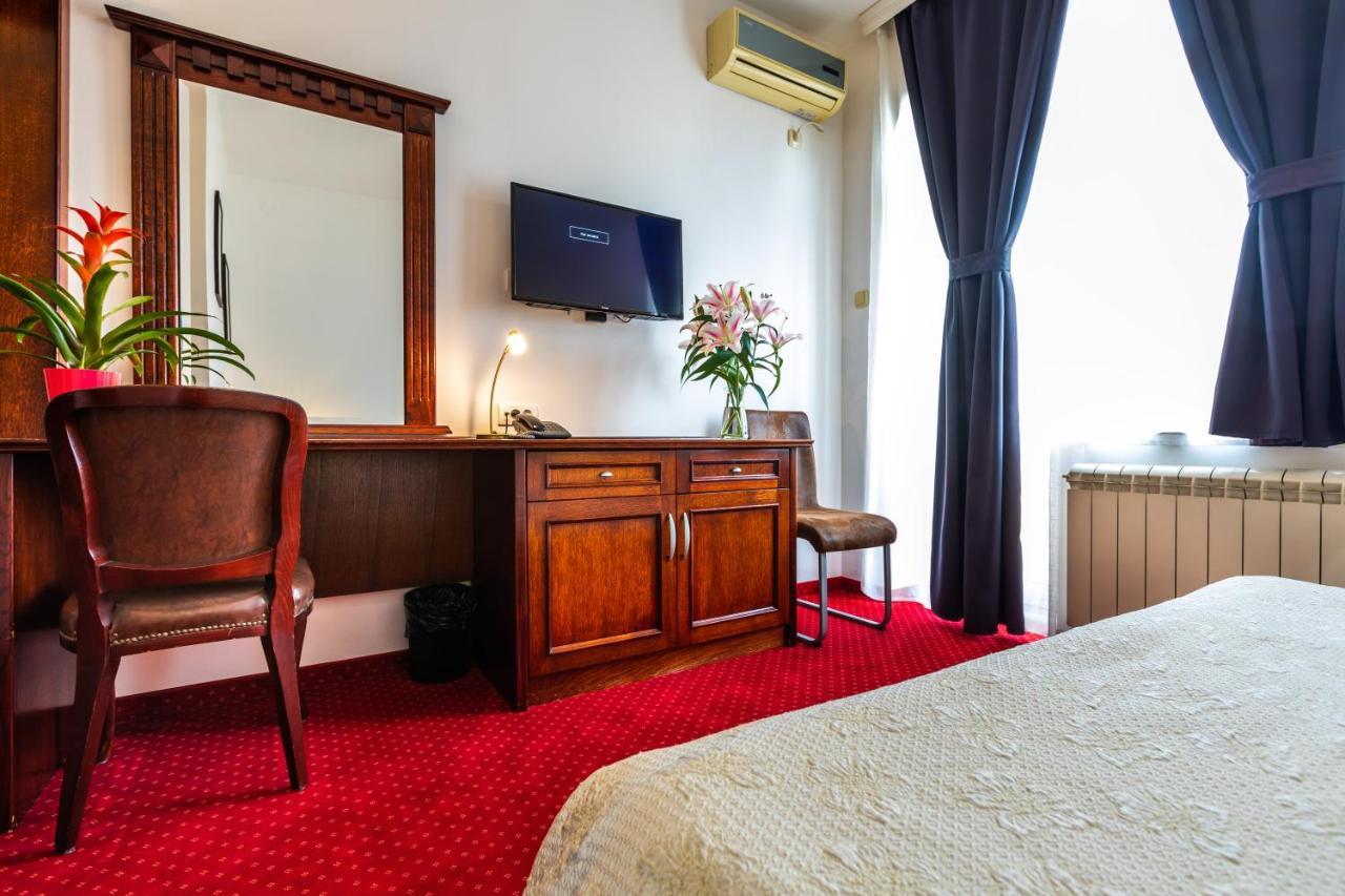 Garni Hotel Royal Crown Subotica Exterior photo